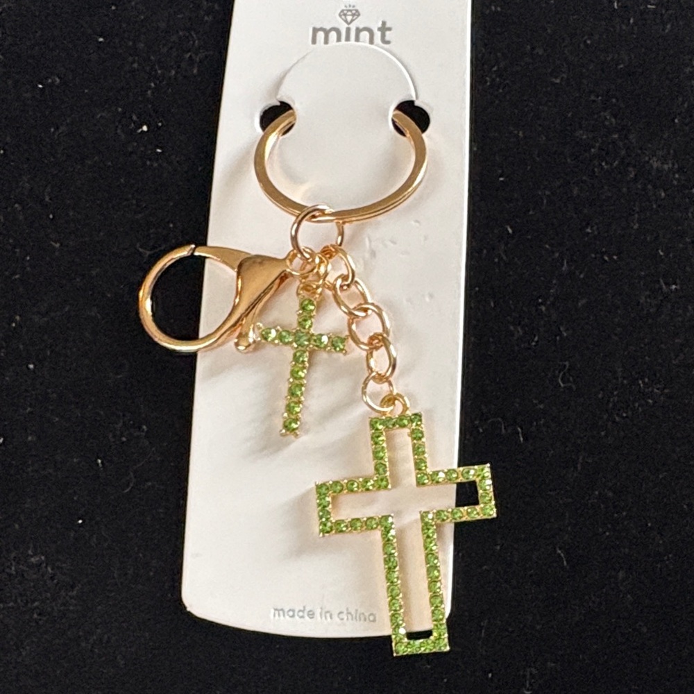 Mint Gold and Green Cross Key Holder